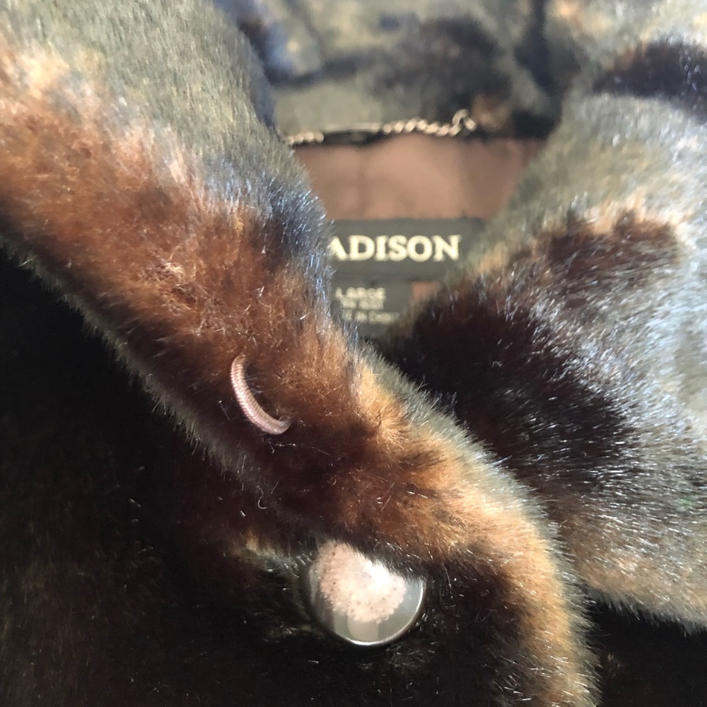 1 Madison Brown Faux Fur Coat - Picture 7 of 8